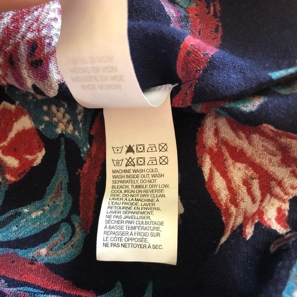 LUCKY BRAND Blouse Women's Size Medium Blue Pink Floral V-Neck Long Sleeve Top - Picture 7 of 13